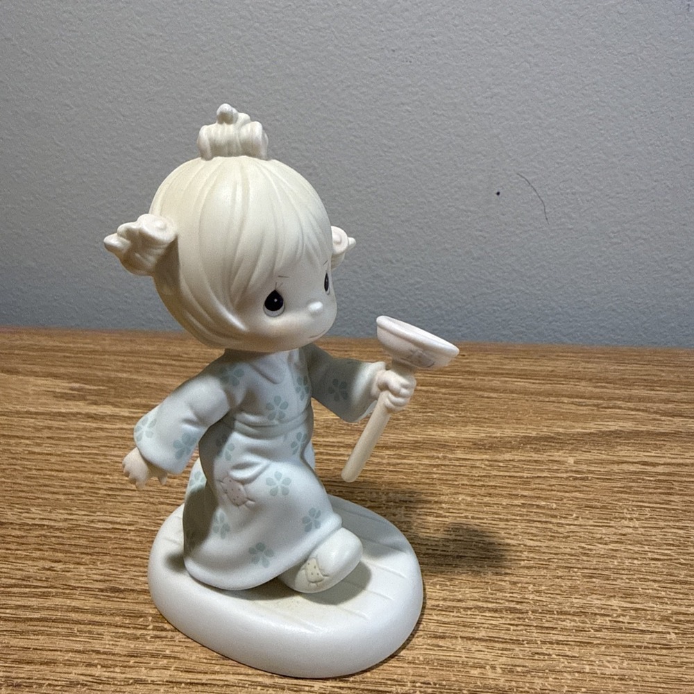 Precious Moments Figurine "FAITH TAKES THE PLUNGE" Girl w/Plunger 1987